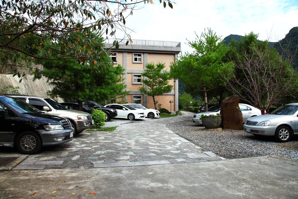 Hotspring World Wulai Hotel Exterior photo